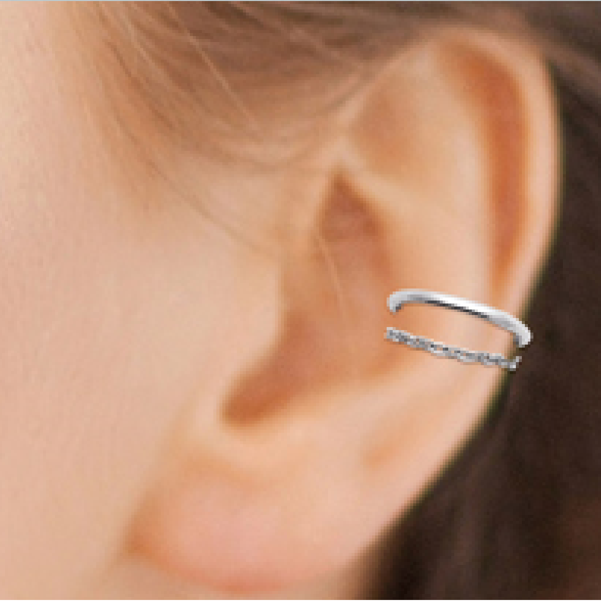 Mystigrey Oriel .925 Sterling Silver Plated Rhodium and 18K Gold Plated Cuff Earring with 1 Chain